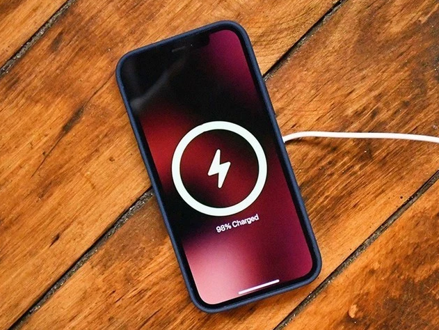 滨江苹果手机维修分享iPhone 12可以随便充电吗 
