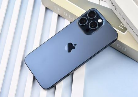 滨江苹果维修点分享iPhone 15 Pro Max屏幕更换全新实操风险 